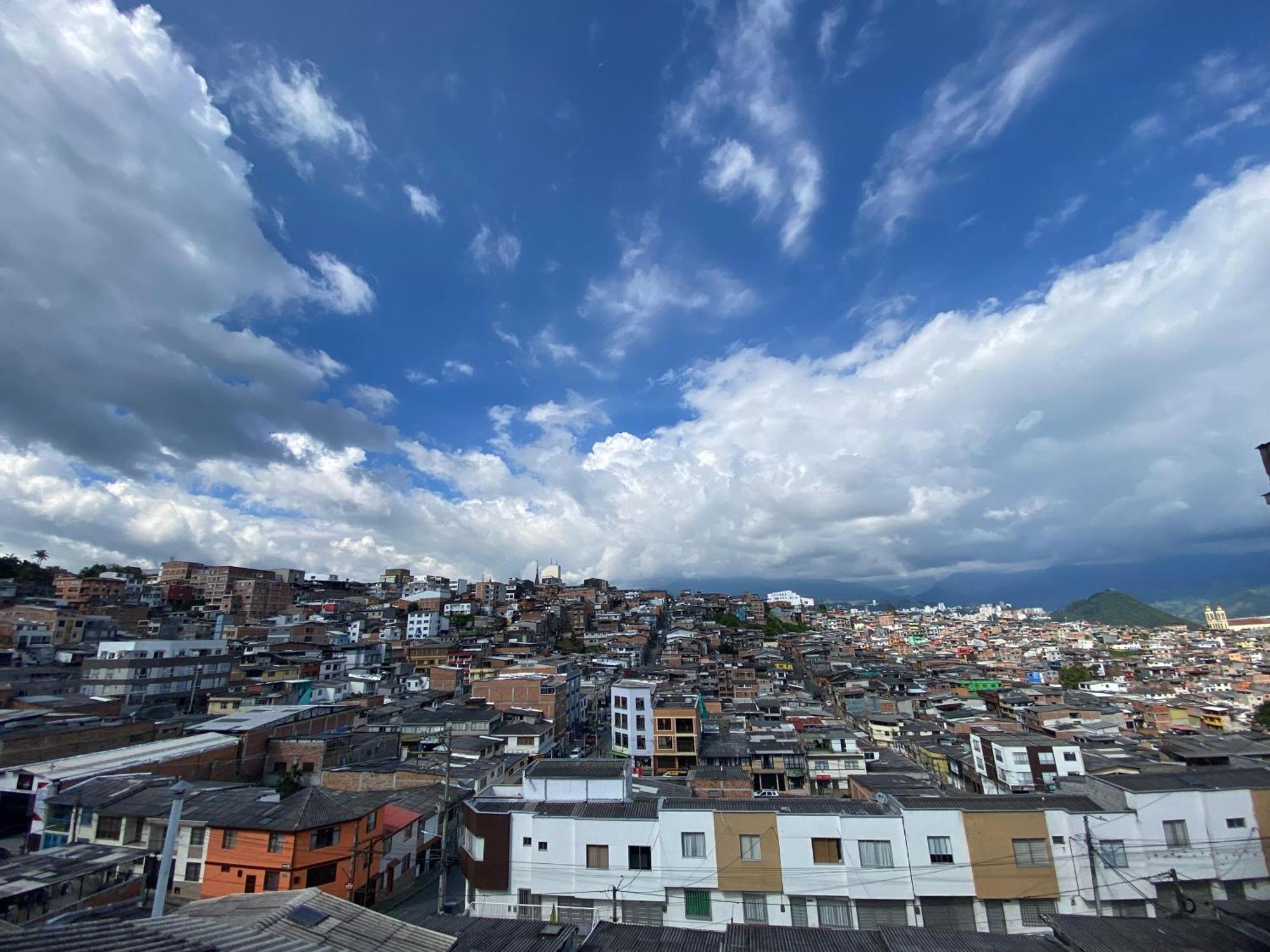 Casa Privada En Manizales Exclusiva Y Comoda Totalmente Equipada Contiguo A La Monumental Plaza De Toros, Cerca Al Mirador De Chipre Y Al Centro Historico De La Ciudad Villa Esterno foto